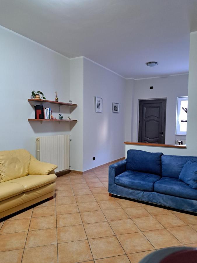 La Casa Di Mezzo-Affitti Brevi-Zona Ospedali Villa Busso Buitenkant foto