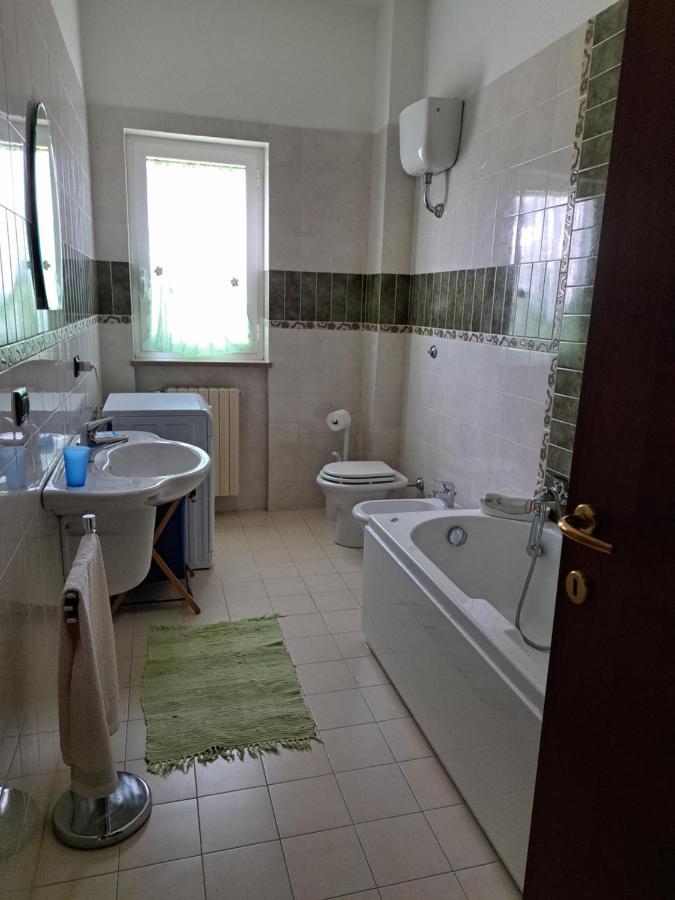 La Casa Di Mezzo-Affitti Brevi-Zona Ospedali Villa Busso Buitenkant foto