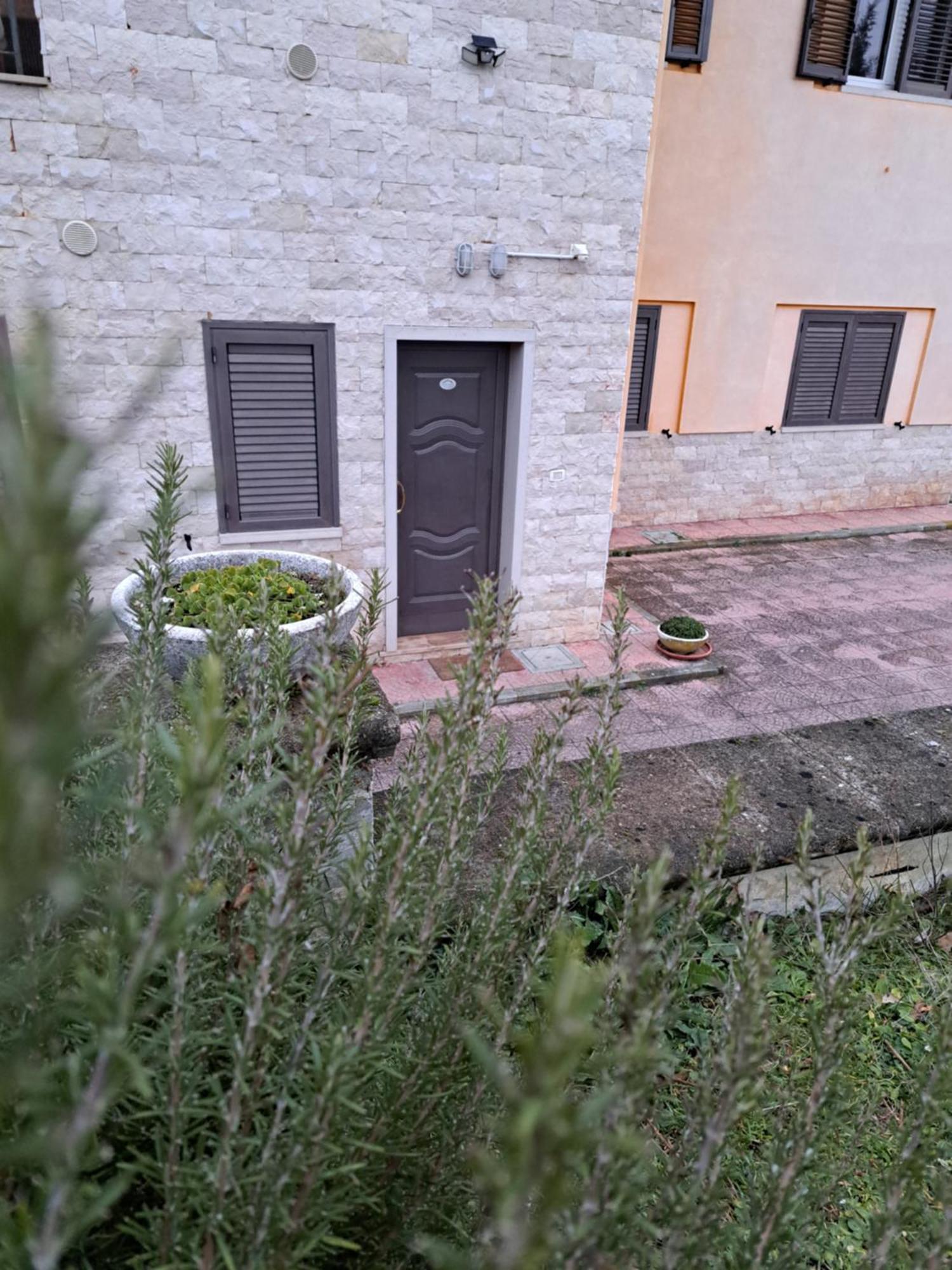 La Casa Di Mezzo-Affitti Brevi-Zona Ospedali Villa Busso Buitenkant foto